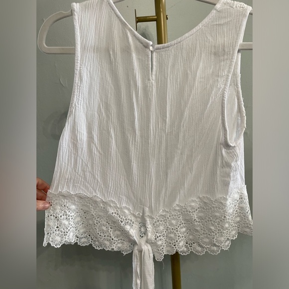 Self Esteem eyelet white sleeveless blouse size large - Picture 7 of 7